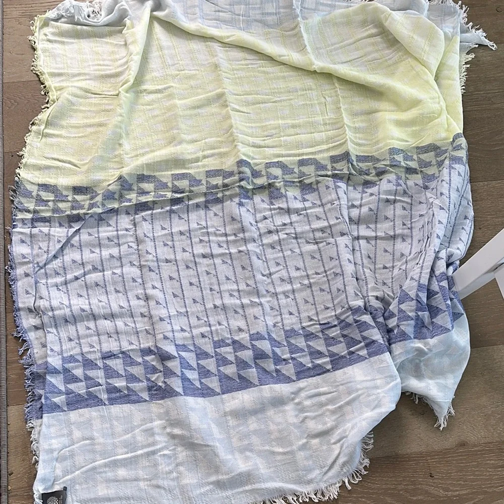 NWT Vince Camuto Spectrum Blue Scarf /Wrap with Fringe Details